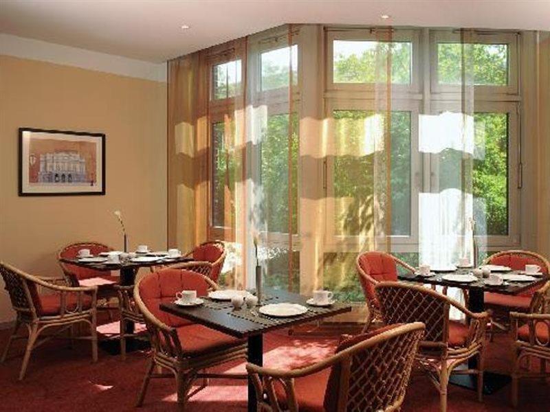 Nh Berlin Kreuzberg Hotel Buitenkant foto