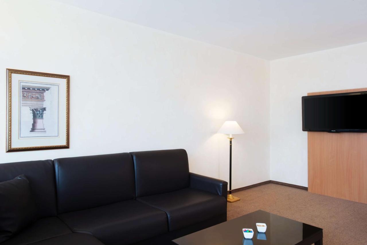 Nh Berlin Kreuzberg Hotel Buitenkant foto